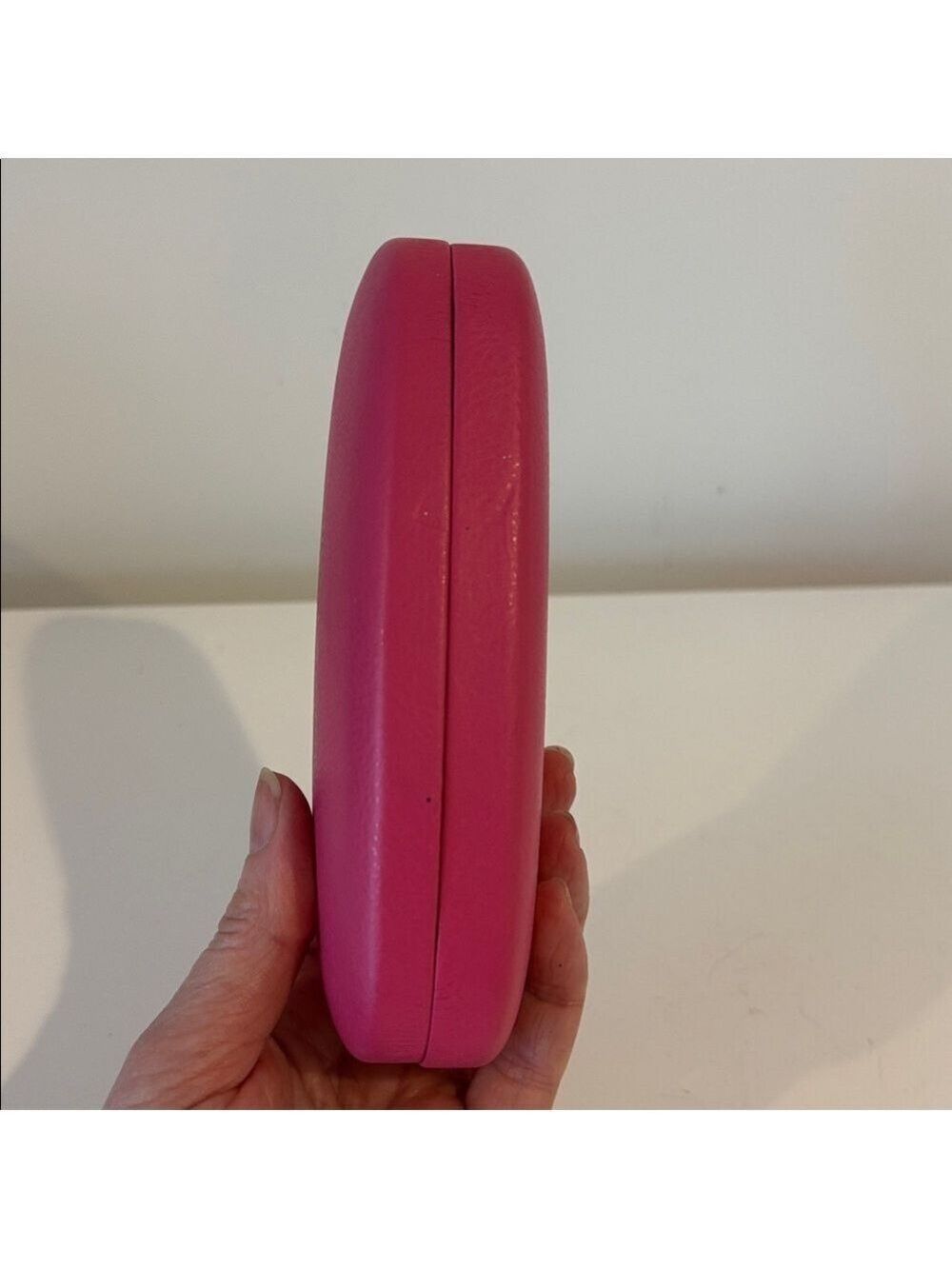 JUICY COUTURE retro hard shell sunglasses case hot pink eyeglass case - Picture 6 of 13